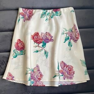 Stone Cold Fox White Peony 100% Silk Summer Skirt -Size 1